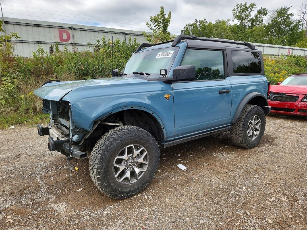 منظر 2022 FORD BRONCO BASE، زاوية 1