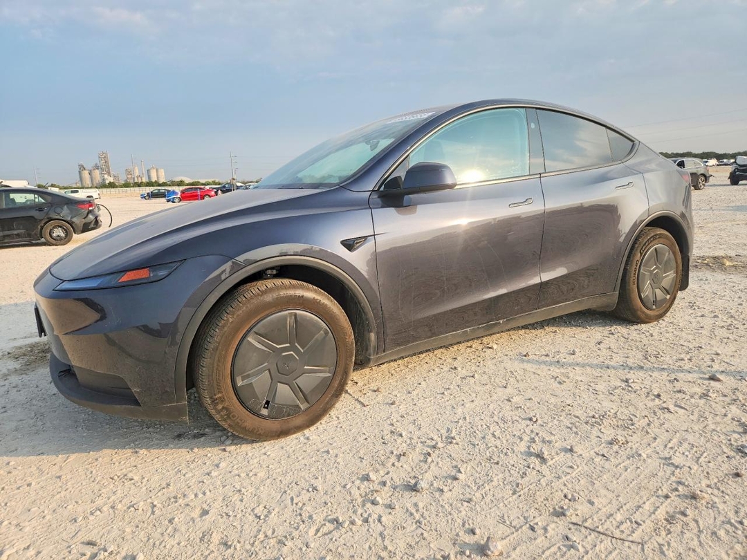Vista de 2026 TESLA MODEL Y, ángulo 1