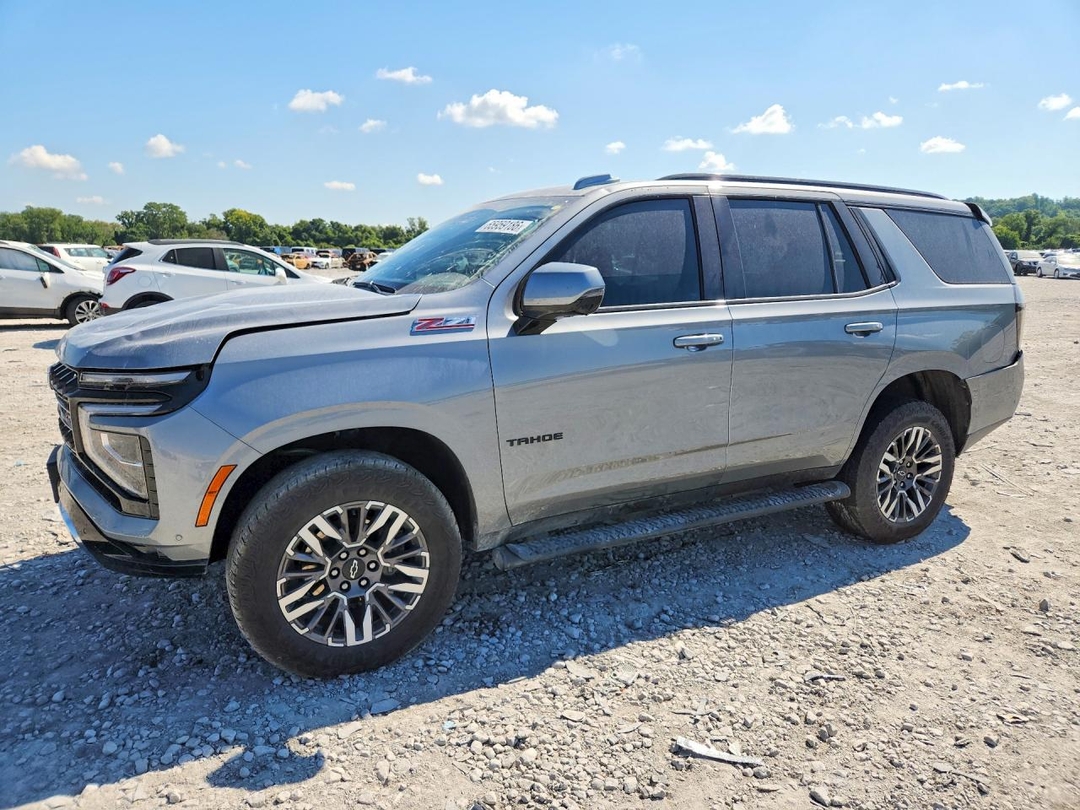 Вид 2025 CHEVROLET TAHOE K1500 Z71, угол 1