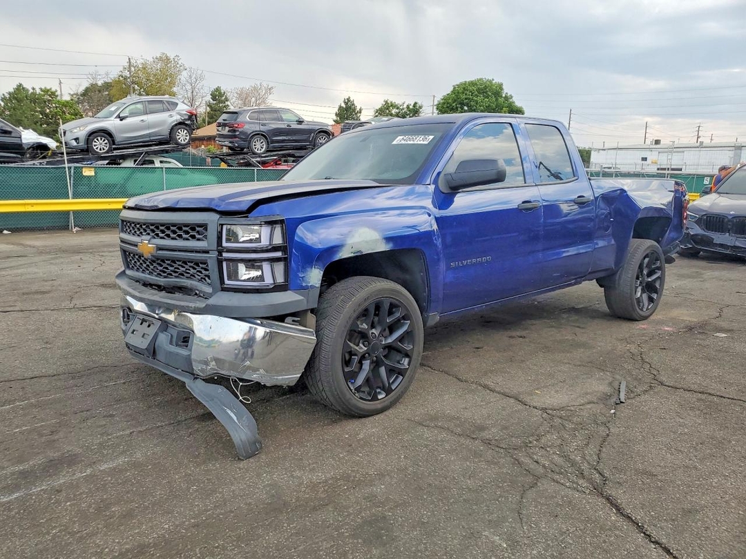 Vue de 2014 CHEVROLET SILVERADO K1500, angle 1