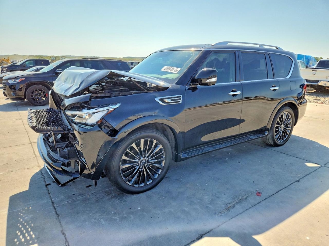 منظر 2023 INFINITI QX80 PREMIUM SELECT، زاوية 1