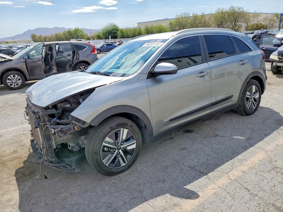 Vue de 2022 KIA NIRO LXS, angle 1
