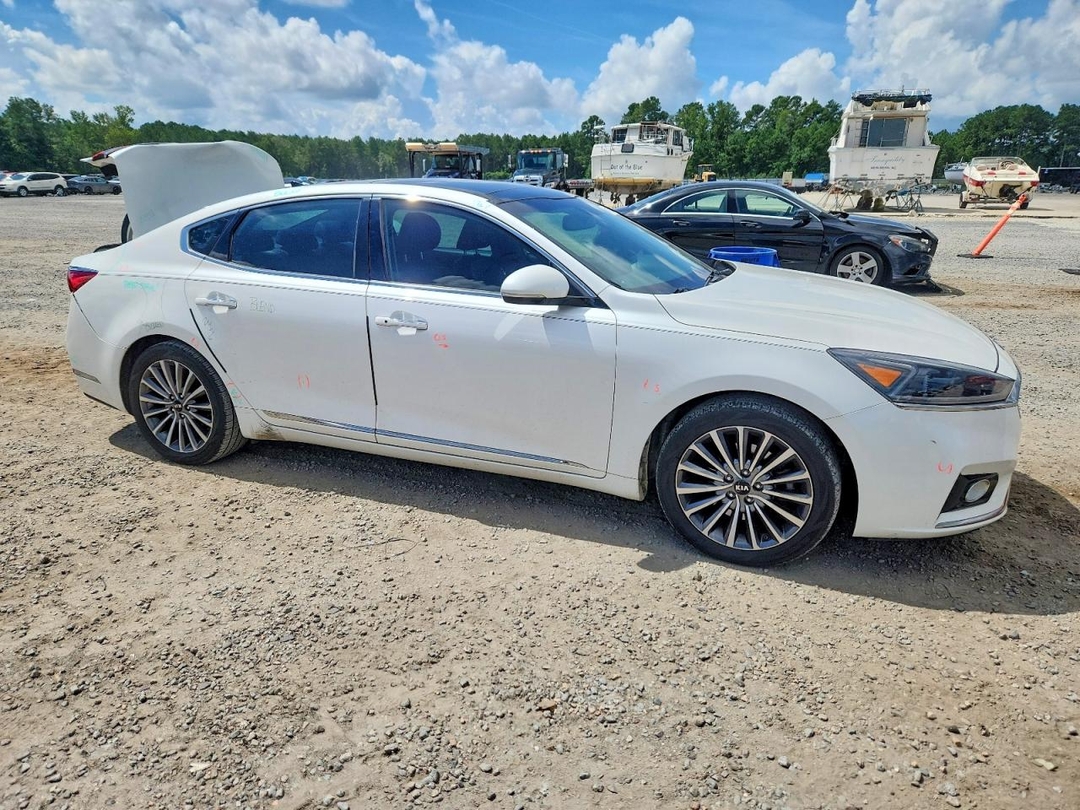 منظر 2017 KIA CADENZA PREMIUM، زاوية 1