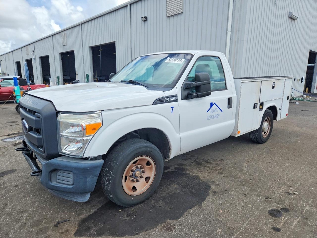 Vista de 2016 FORD F250 SUPER DUTY, ángulo 1