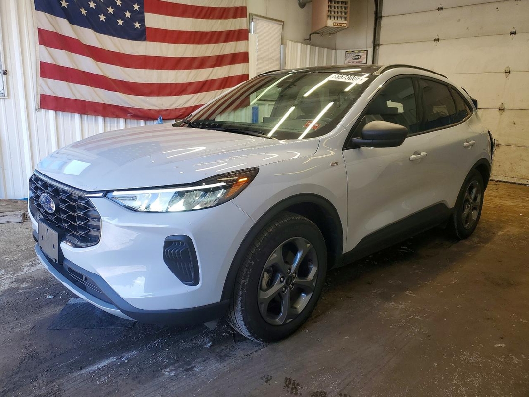 Вид 2025 FORD ESCAPE ST LINE, угол 1