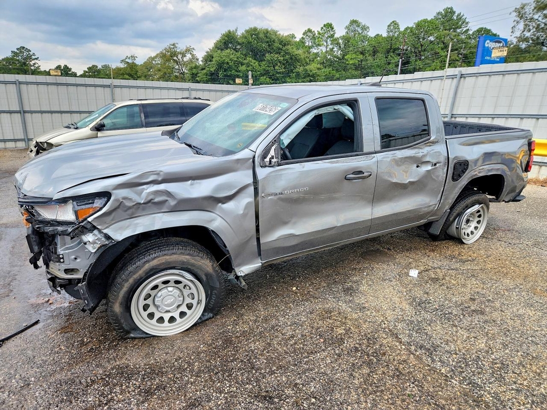 Вид 2024 CHEVROLET COLORADO, угол 1