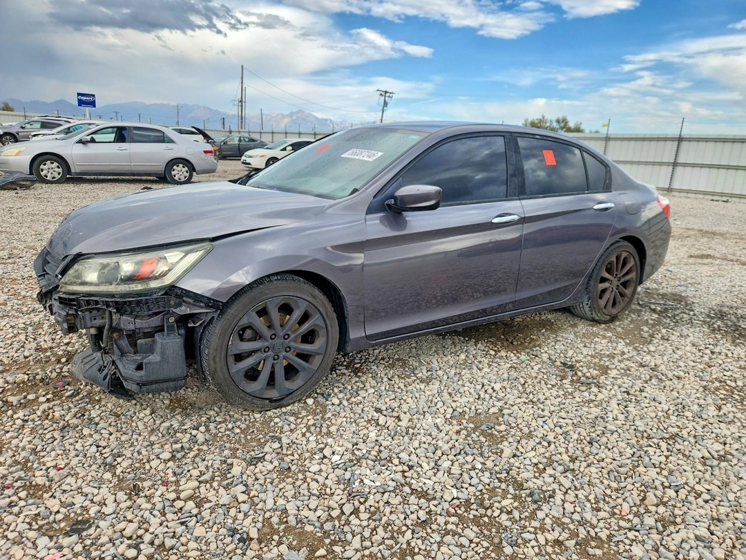 Vue de 2013 HONDA ACCORD SPORT, angle 1