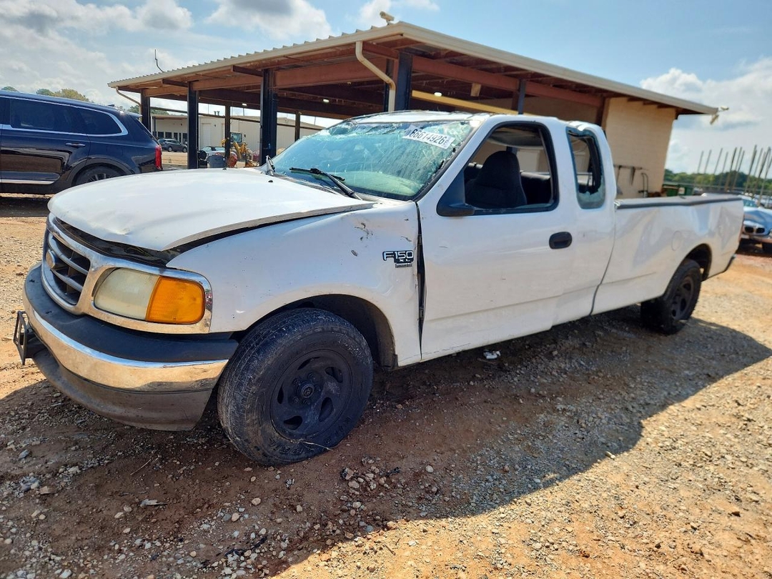 Вид 2004 FORD F-150 HERITAGE CLASSIC, угол 1