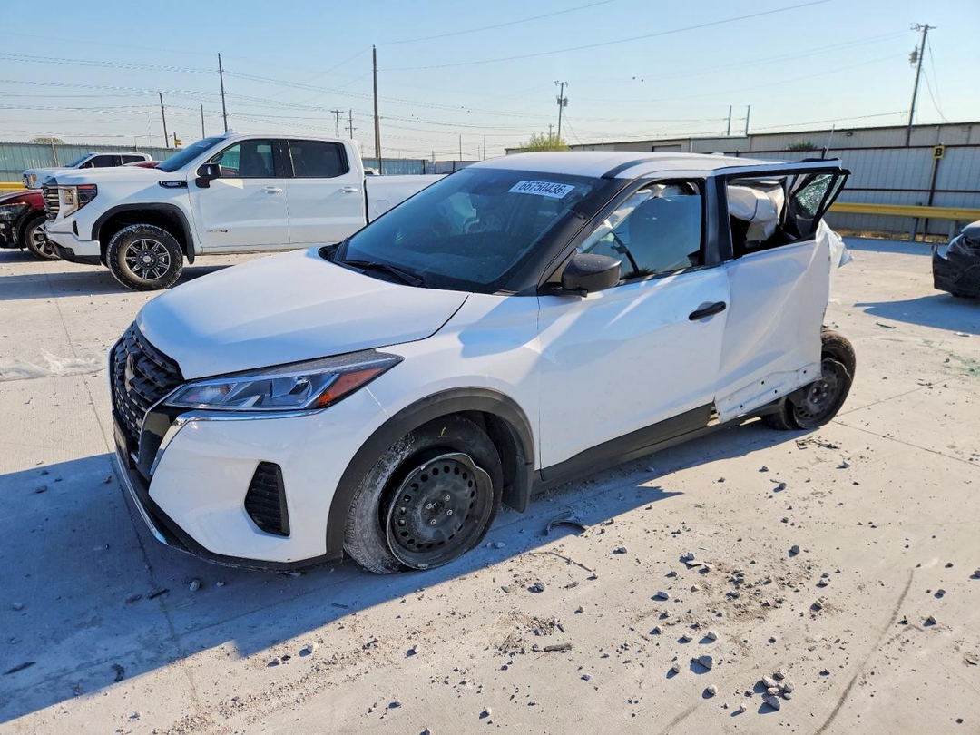 منظر 2025 NISSAN KICKS PLAY S، زاوية 1