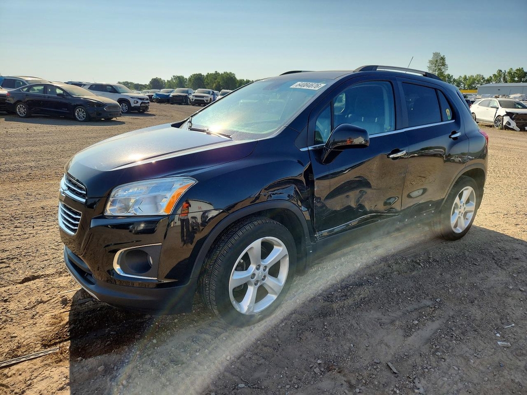 Vue de 2015 CHEVROLET TRAX LTZ, angle 1