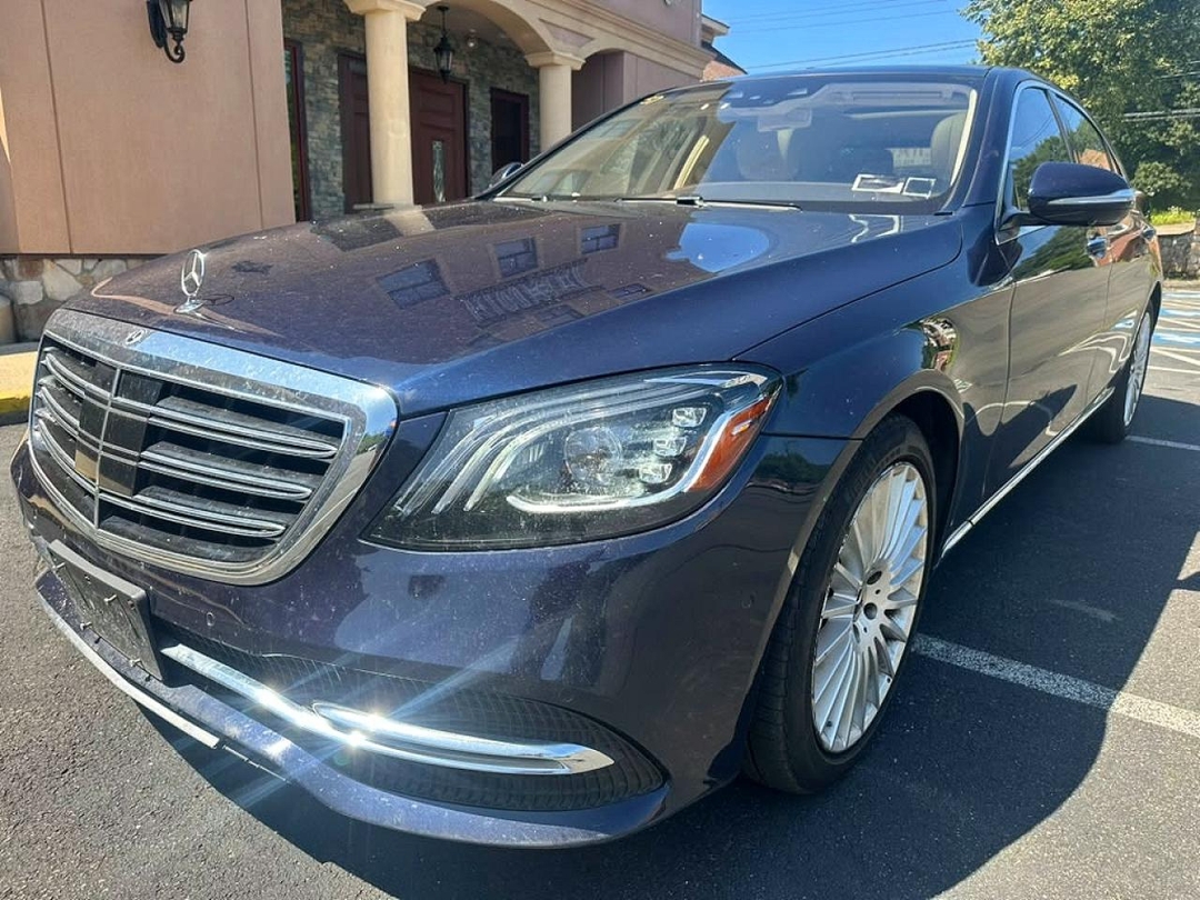 Vue de 2019 MERCEDES-BENZ S 560 4MATIC, angle 1