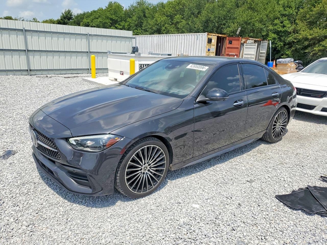 Vue de 2024 MERCEDES-BENZ C 300, angle 1