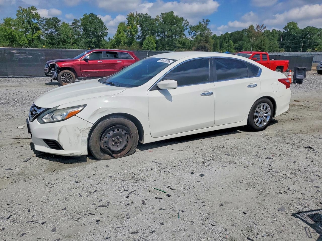 Vue de 2017 NISSAN ALTIMA 2.5 S, angle 1