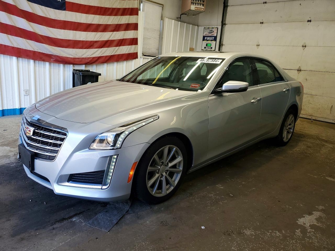 Vue de 2017 CADILLAC CTS, angle 1
