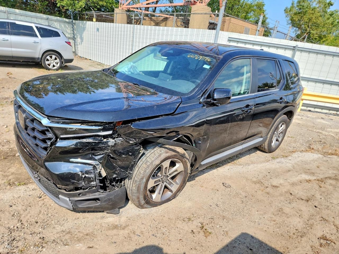 منظر 2025 HONDA PILOT EXL، زاوية 1