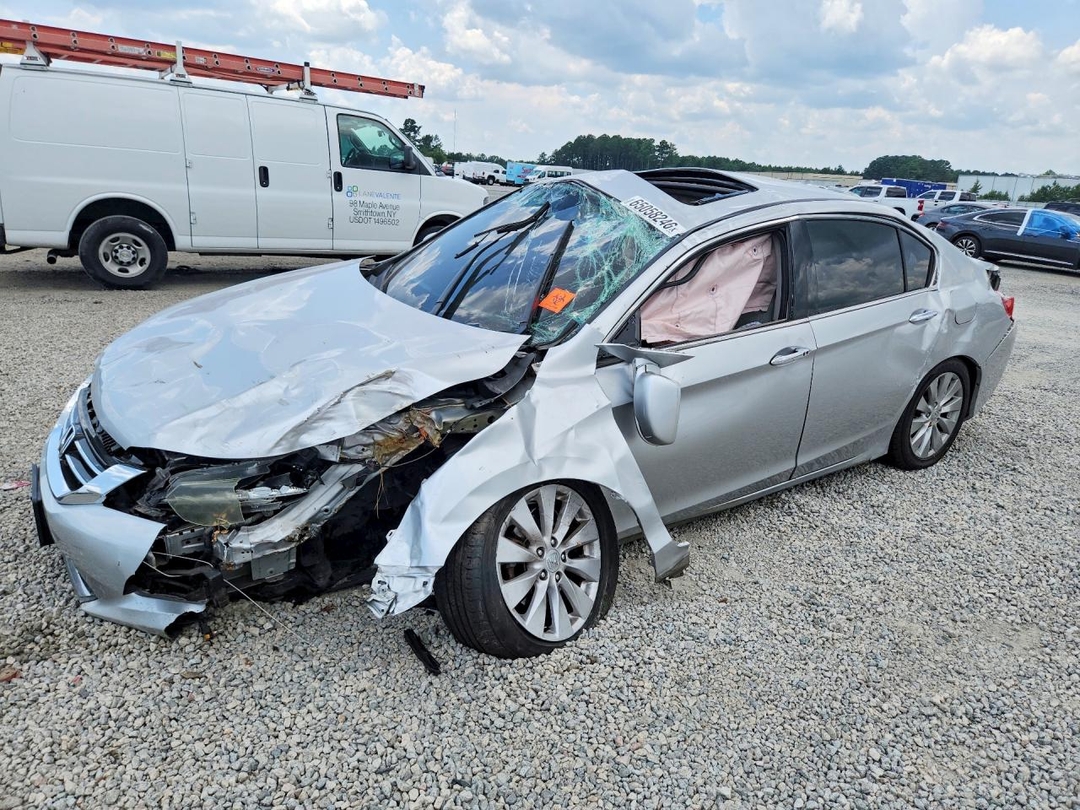 Вид 2014 HONDA ACCORD EXL, угол 1