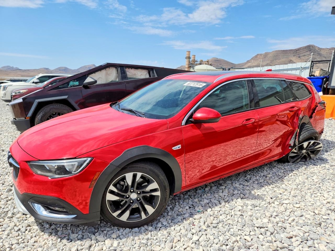 2018 BUICK REGAL TOURX ESSENCE view, angle 1