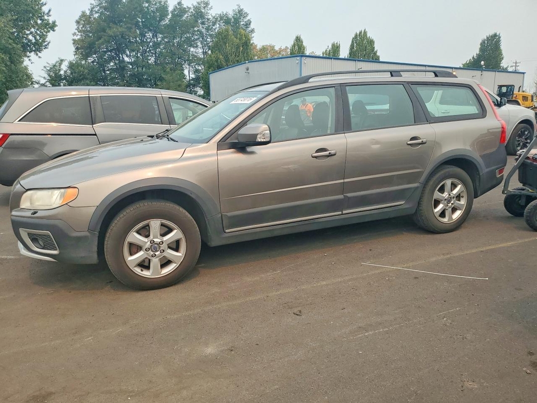 منظر 2008 VOLVO XC70، زاوية 1