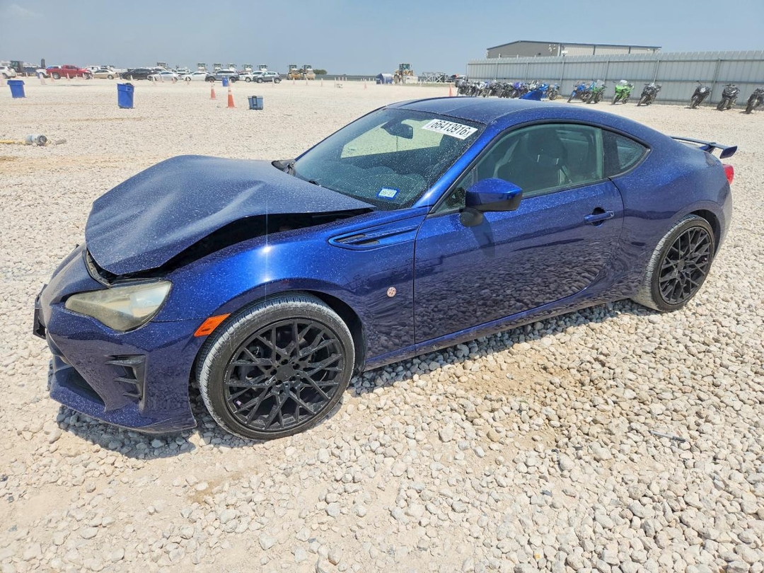 Вид 2019 TOYOTA 86 GT, угол 1