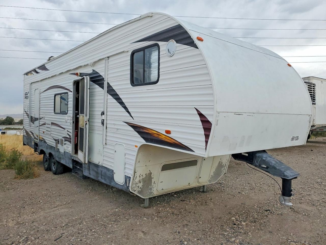 Vue de 2012 FOREST RIVER WOLF PACK CAMPER, angle 1