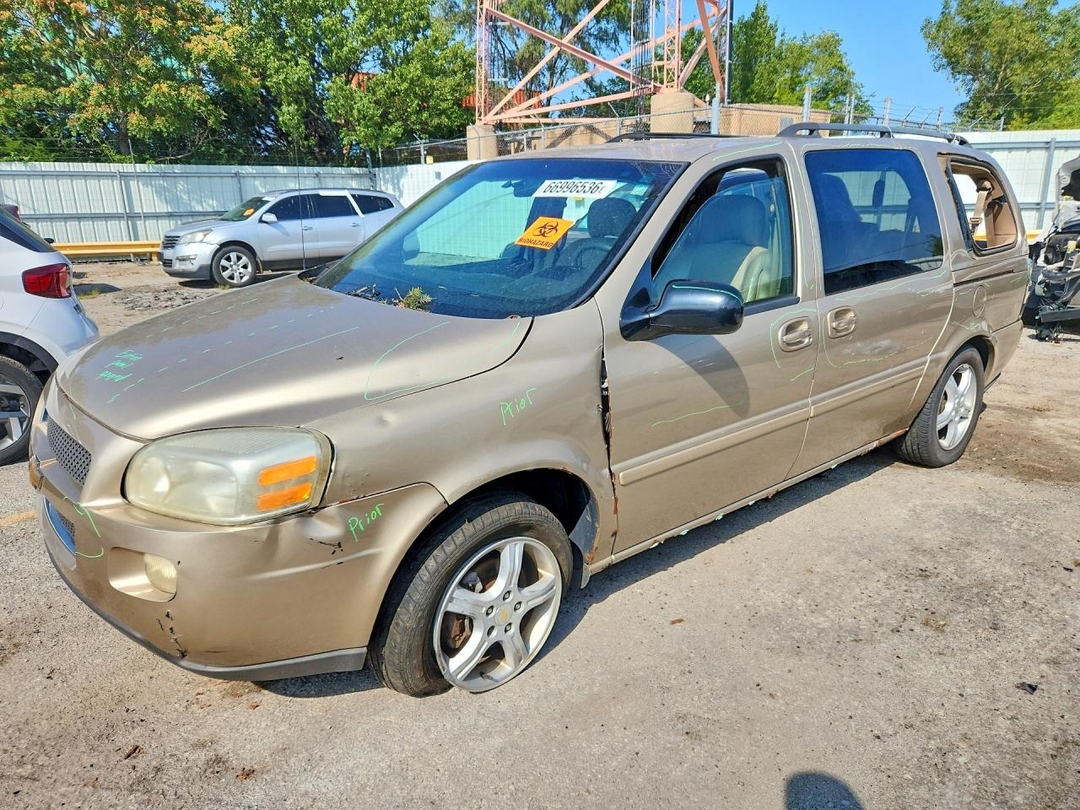 منظر 2005 CHEVROLET UPLANDER LS، زاوية 1