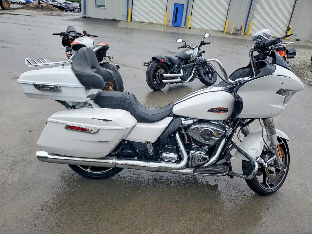 Vue de 2024 HARLEY-DAVIDSON FLTRX, angle 1