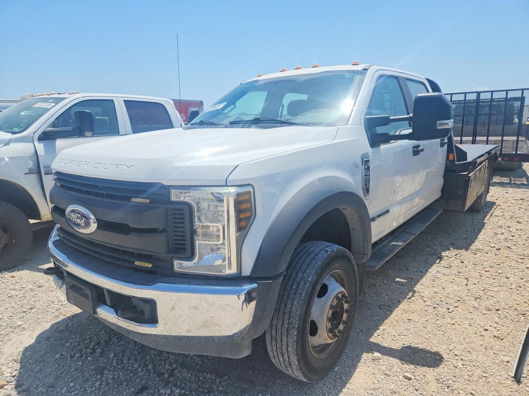 منظر 2019 FORD F450 SUPER DUTY، زاوية 1