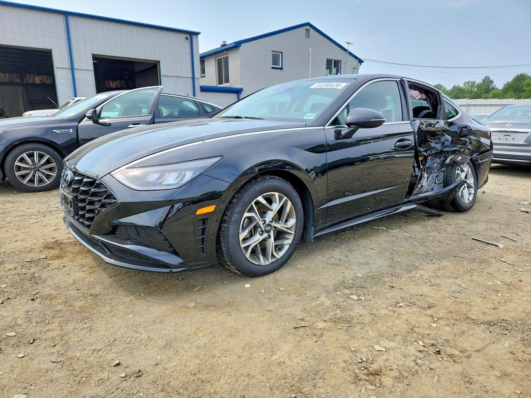 Vue de 2023 HYUNDAI SONATA SEL, angle 1