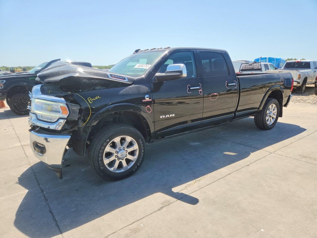منظر 2022 RAM 3500 LARAMIE، زاوية 1