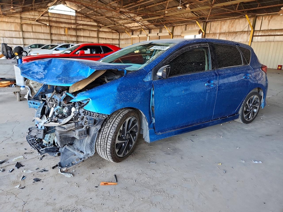 منظر 2016 TOYOTA SCION IM، زاوية 1