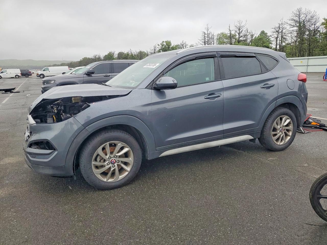 Vista de 2017 HYUNDAI TUCSON SE, ángulo 1