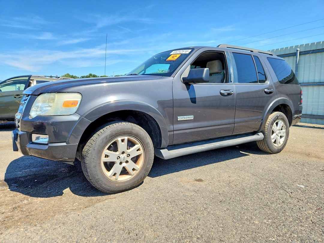 منظر 2007 FORD EXPLORER XLT، زاوية 1