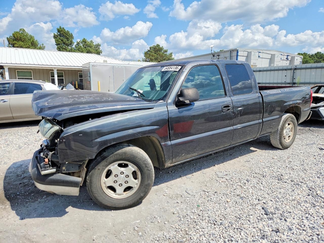 Vue de 2003 CHEVROLET SILVERADO C1500, angle 1