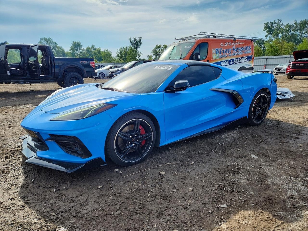 Vista de 2021 CHEVROLET CORVETTE STINGRAY 2LT, ángulo 1