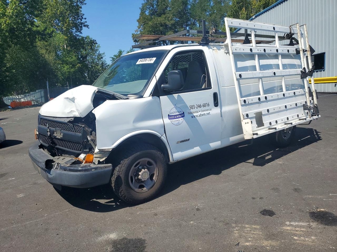 منظر 2005 CHEVROLET EXPRESS 2500 DELIVERY VAN، زاوية 1
