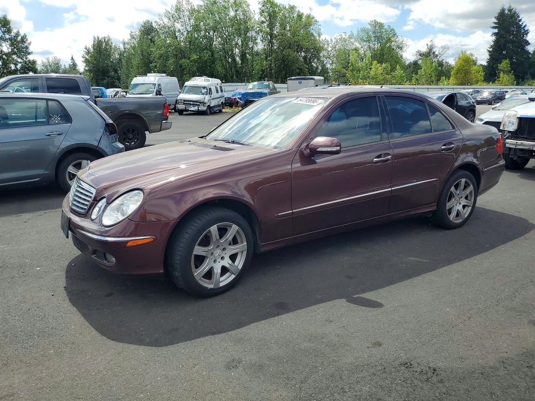 Vue de 2007 MERCEDES-BENZ E 350, angle 1