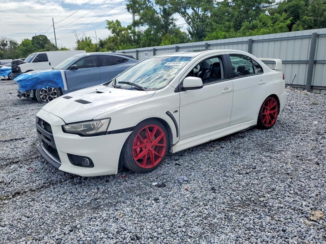 Вид 2013 MITSUBISHI LANCER EVOLUTION MR, угол 1