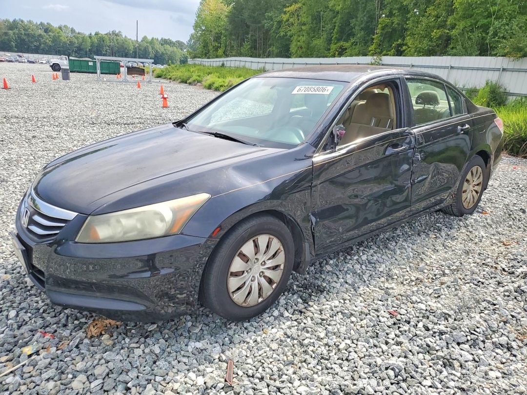 Vue de 2011 HONDA ACCORD LX, angle 1