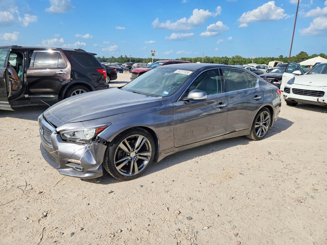 منظر 2015 INFINITI Q50 PREMIUM، زاوية 1