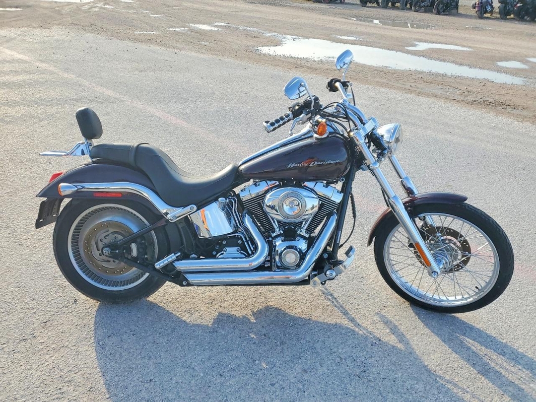 منظر 2007 HARLEY-DAVIDSON FXSTD، زاوية 1