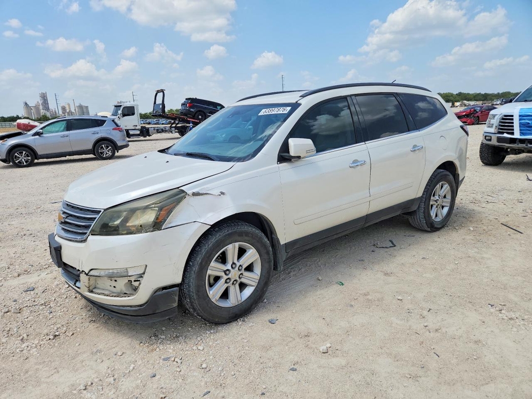 Вид 2014 CHEVROLET TRAVERSE LT, угол 1