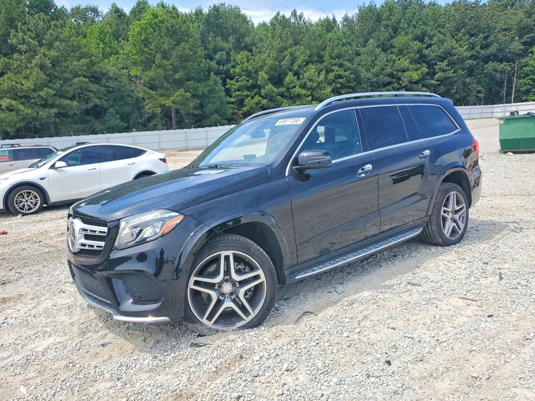 Vue de 2017 MERCEDES-BENZ GLS 550 4MATIC, angle 1