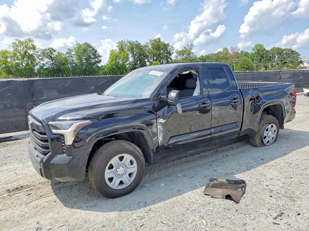 منظر 2025 TOYOTA TUNDRA SR، زاوية 1