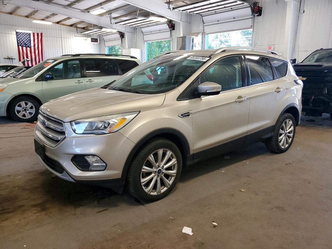 Vista de 2017 FORD ESCAPE TITANIUM, ángulo 1