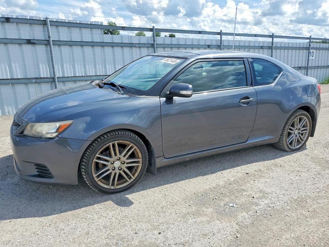 Vue de 2011 TOYOTA SCION TC BASE, angle 1