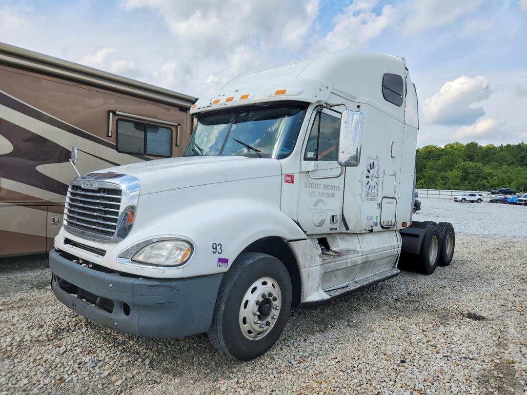 Vista de 2007 FREIGHTLINER COLUMBIA 120 SEMI TRUCK, ángulo 1