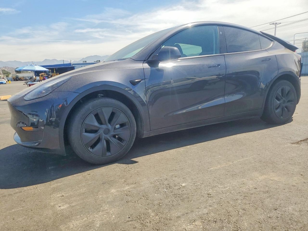 Vista de 2024 TESLA MODEL Y, ángulo 1