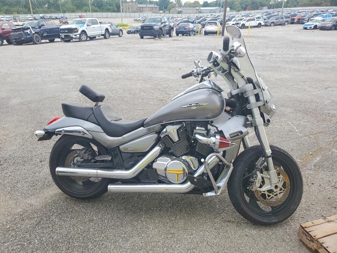 منظر 2008 SUZUKI VZR1800، زاوية 1