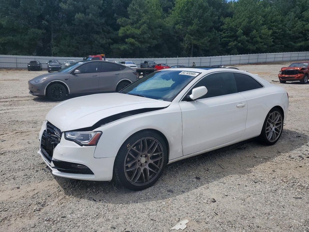 منظر 2013 AUDI A5 PREMIUM PLUS، زاوية 1