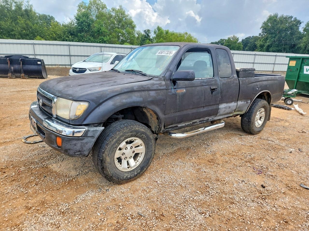 Вид 2000 TOYOTA TACOMA XTRACAB PRERUNNER, угол 1